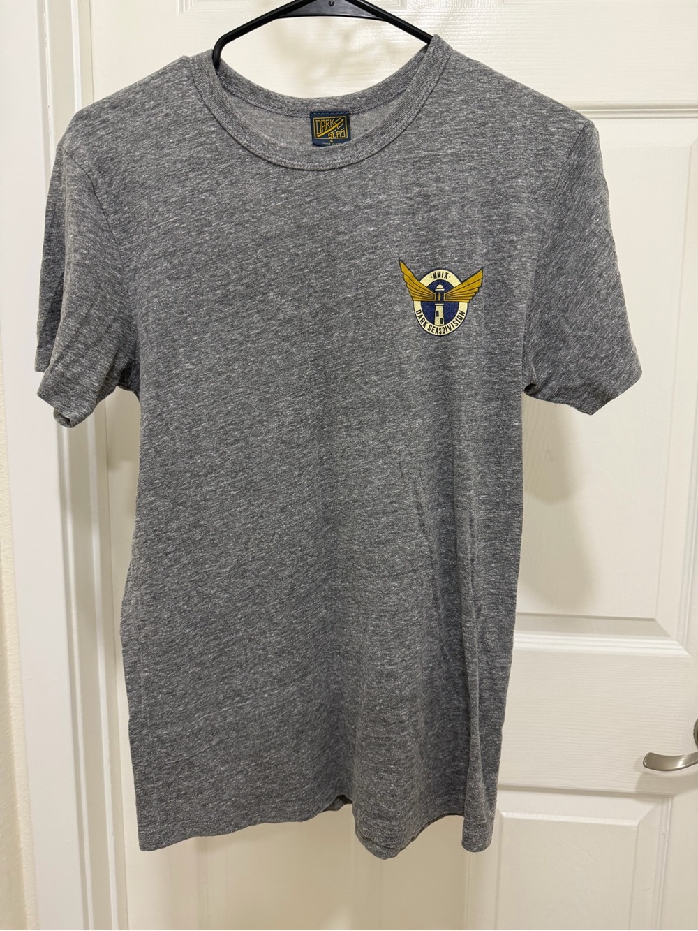 Men's Gray Short Sleeve Crewneck Tee with Yellow Winged Badge